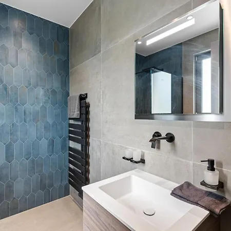 Visignano With Sea & Old Town Views By Adriaticluxuryvillas * Višnjan