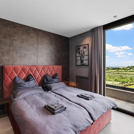 Visignano With Sea & Old Town Views By Adriaticluxuryvillas * Višnjan