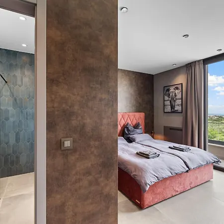 Visignano With Sea & Old Town Views By Adriaticluxuryvillas * Višnjan